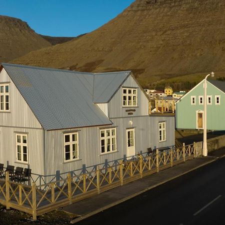 Palshus Hotel Patreksfjordur Exterior photo