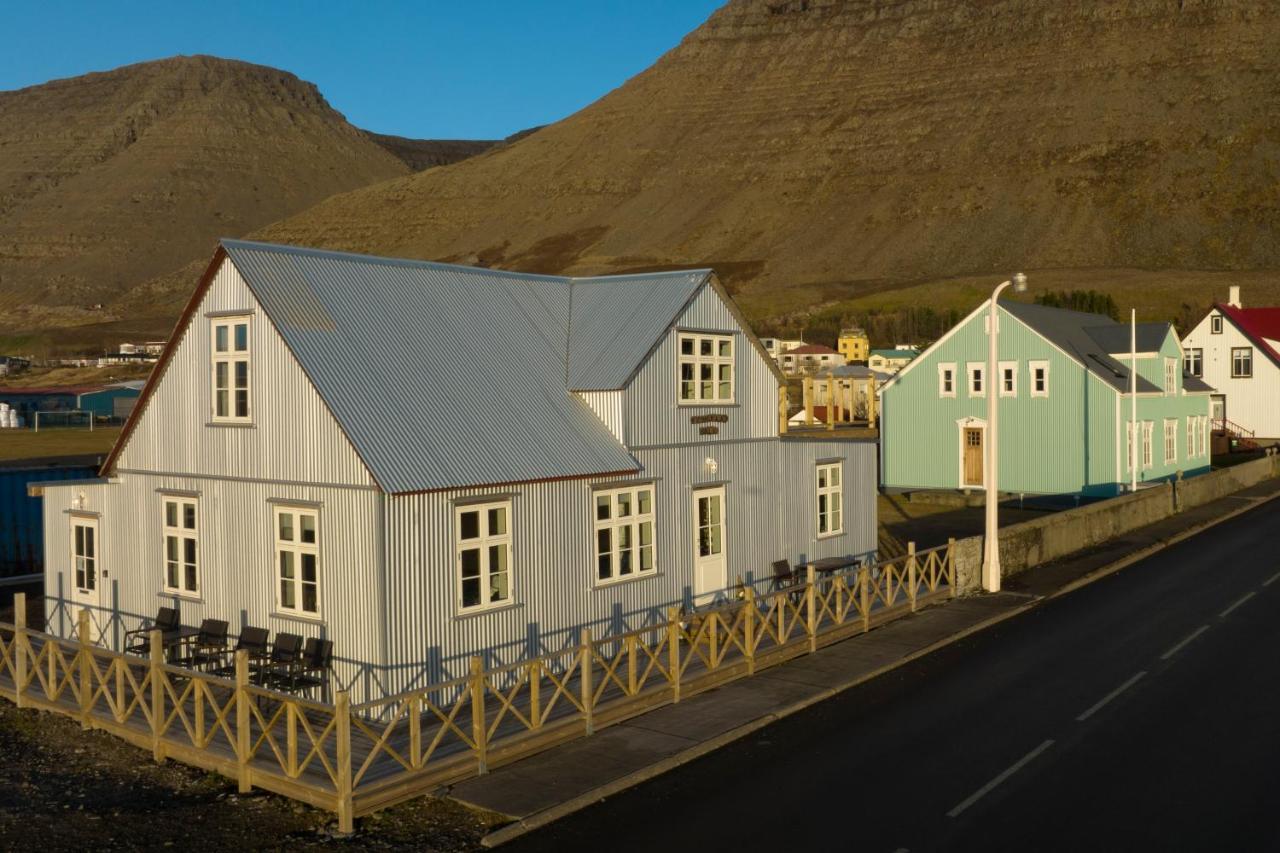 Palshus Hotel Patreksfjordur Exterior photo